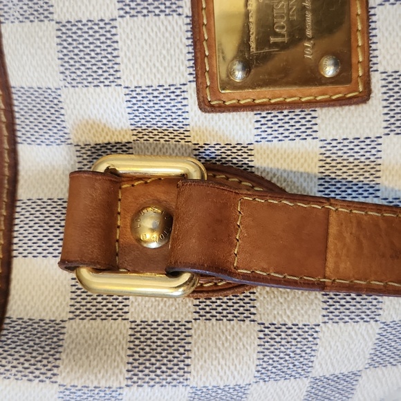 LV Hampstead PM in Damier Azur - Picture 5 of 17